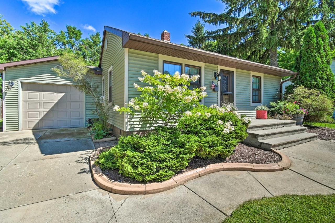 Modern Home With Backyard, 1 Mi To Dtwn Sturgeon Bay Extérieur photo